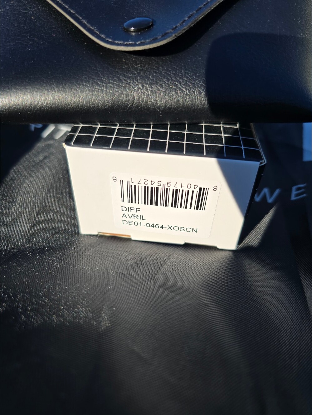 NIB! DIFF Eyewear, Almond Silver Flash Sunglasses, MSRP $108 - Picture 10 of 11